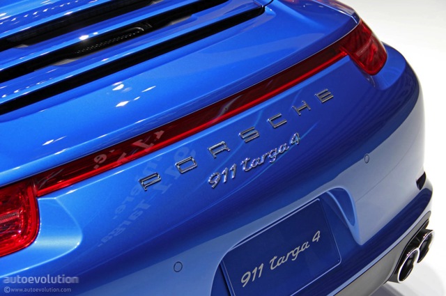 Porsche 911 Targa 4 photo 3