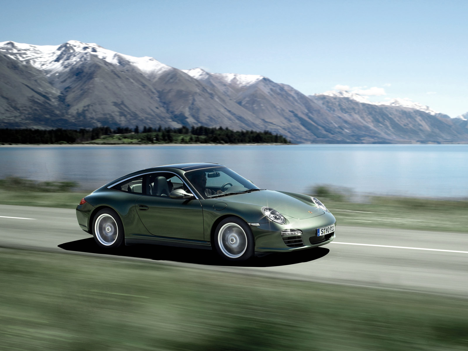 Porsche 911 Targa 4 photo 16