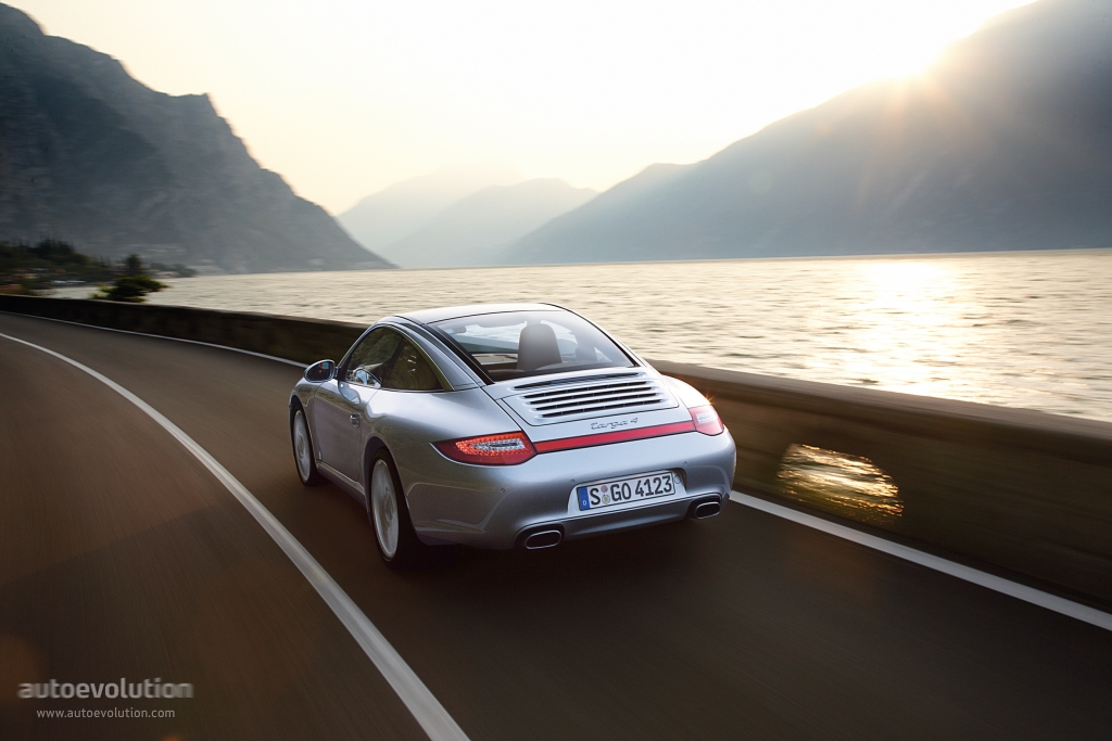 Porsche 911 Targa 4 photo 9