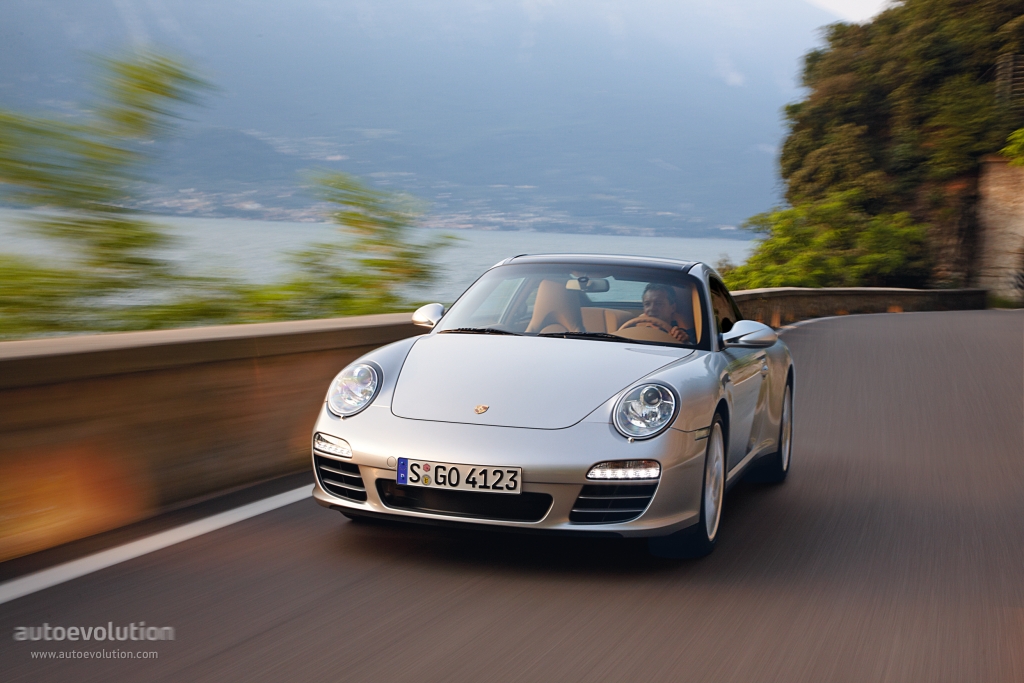 Porsche 911 Targa 4 photo 8