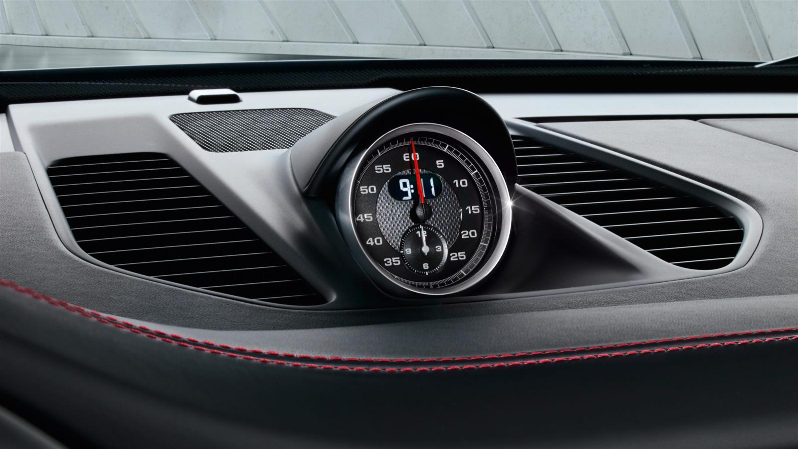 Porsche 911 Targa 4 photo 17