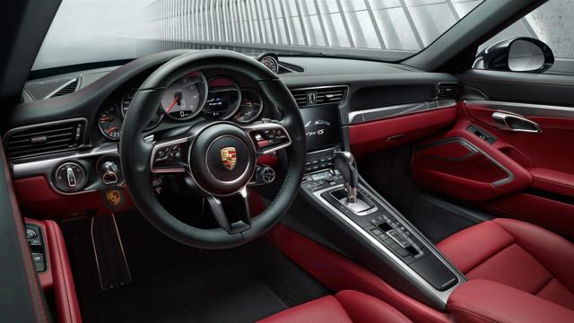 Porsche 911 Targa 4 photo 19