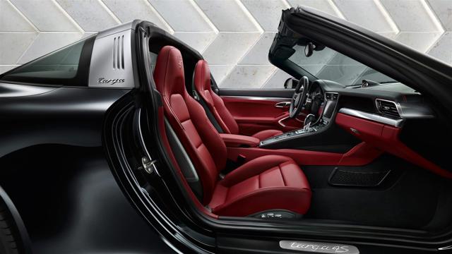 Porsche 911 Targa 4 photo 20