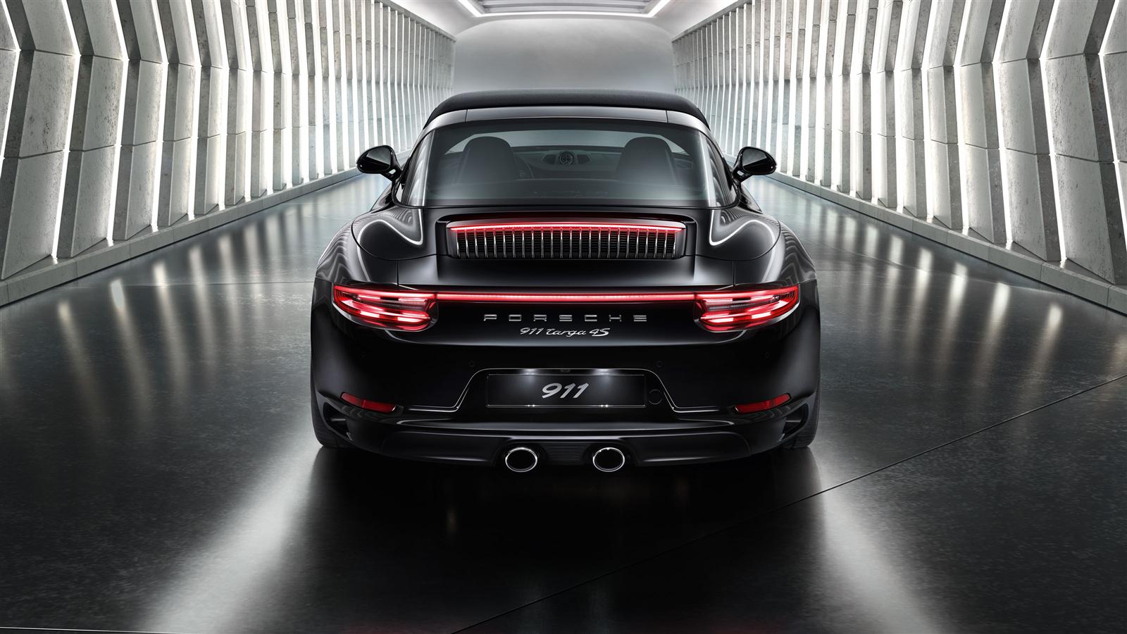 Porsche 911 Targa 4 photo 4