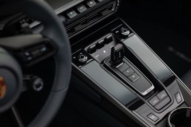 Porsche 911 Targa 4 photo 36