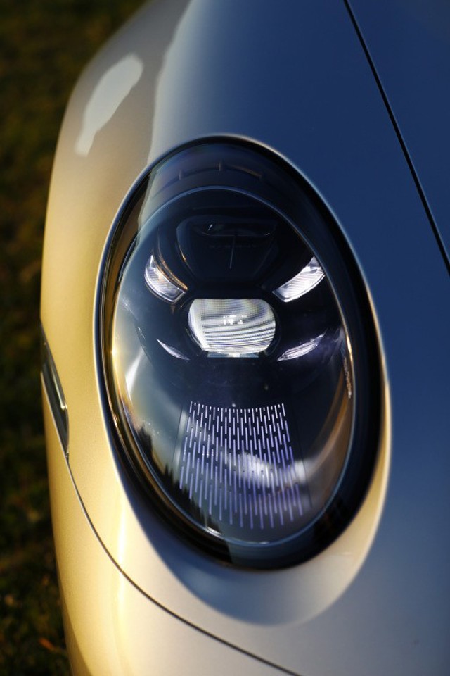 Porsche 911 Targa 4 photo 15