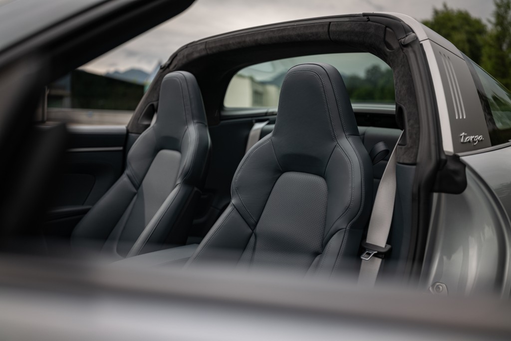 Porsche 911 Targa 4 photo 38