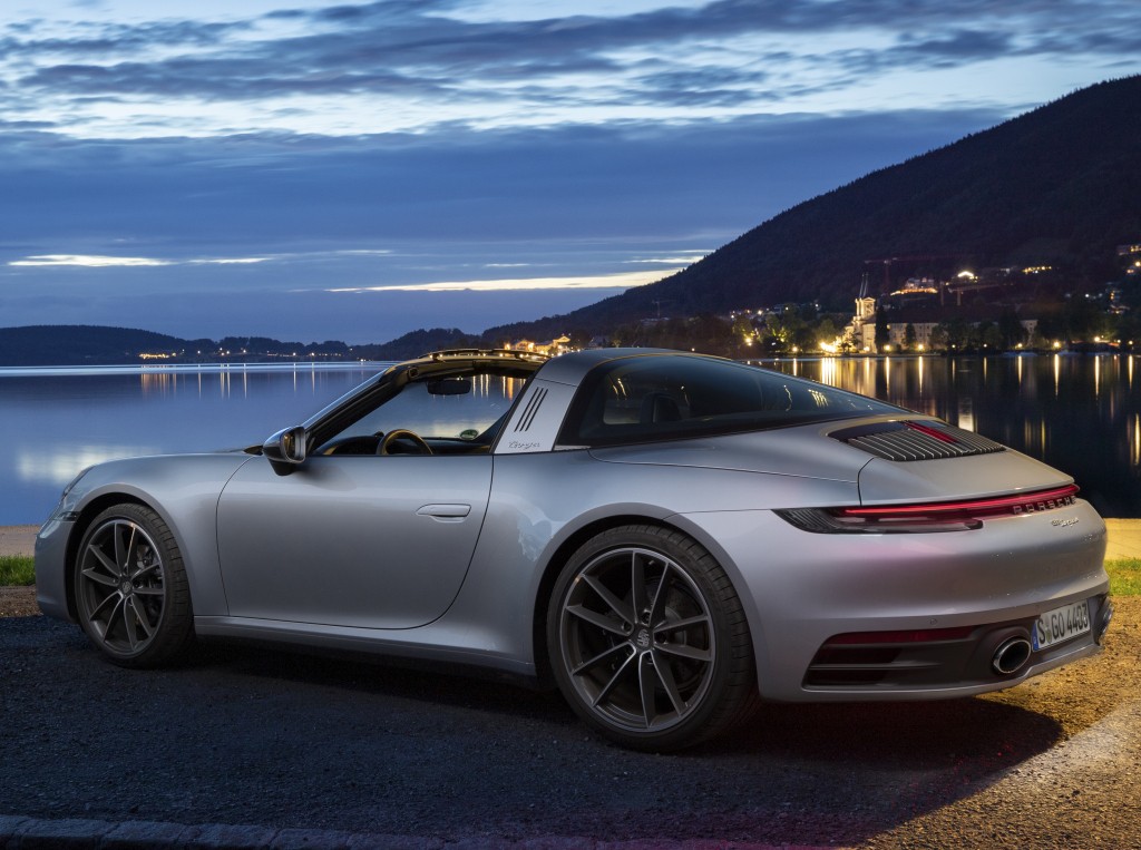 Porsche 911 Targa 4 photo 26
