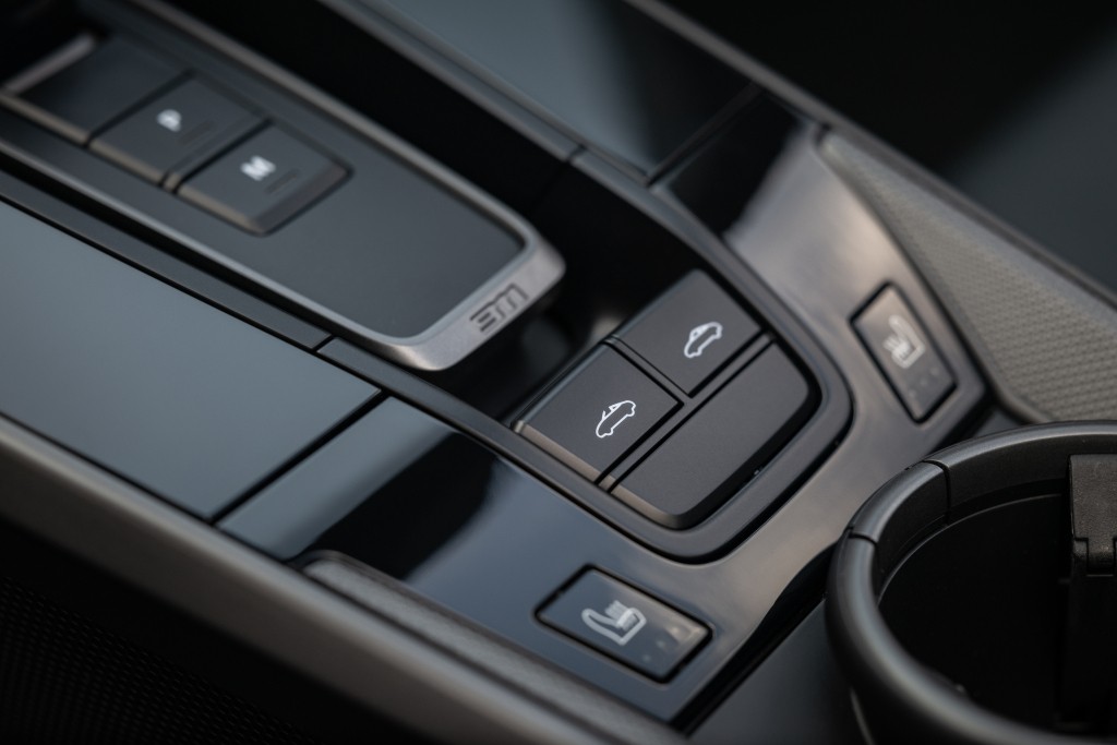 Porsche 911 Targa 4 photo 39