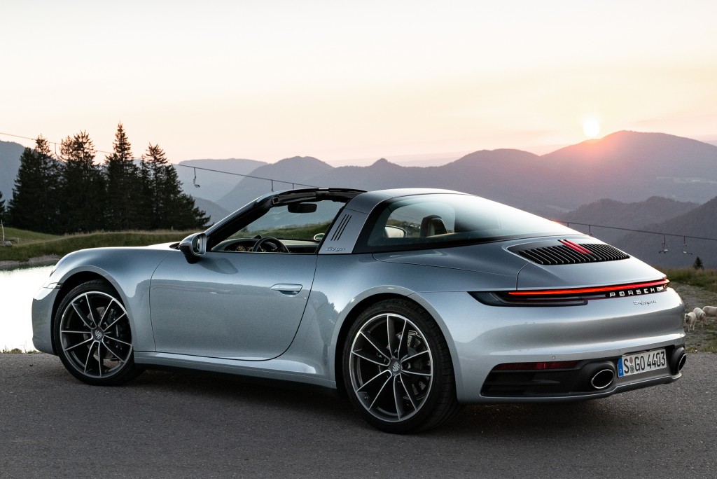 Porsche 911 Targa 4 photo 35
