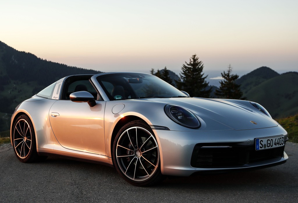 Porsche 911 Targa 4 photo 3