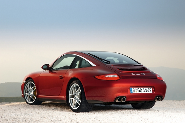 Porsche 911 Targa 4S photo 2