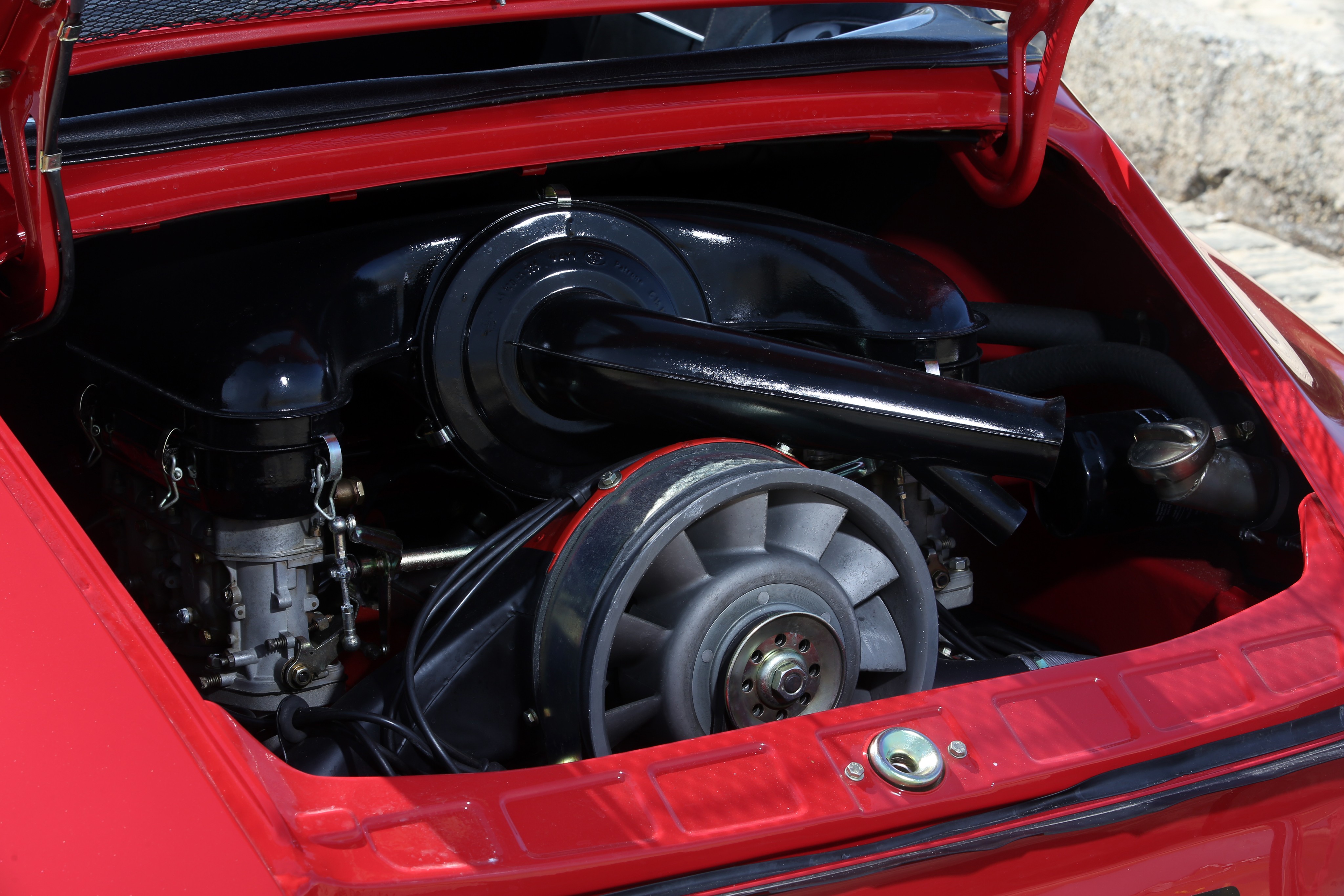 Porsche 911 Targa photo 47