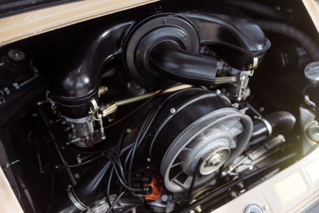Porsche 911 Targa photo 59