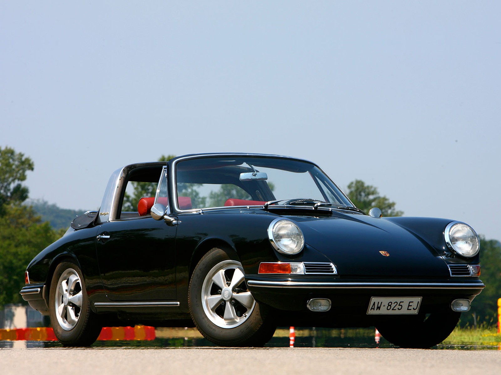 Porsche 911 Targa photo 7