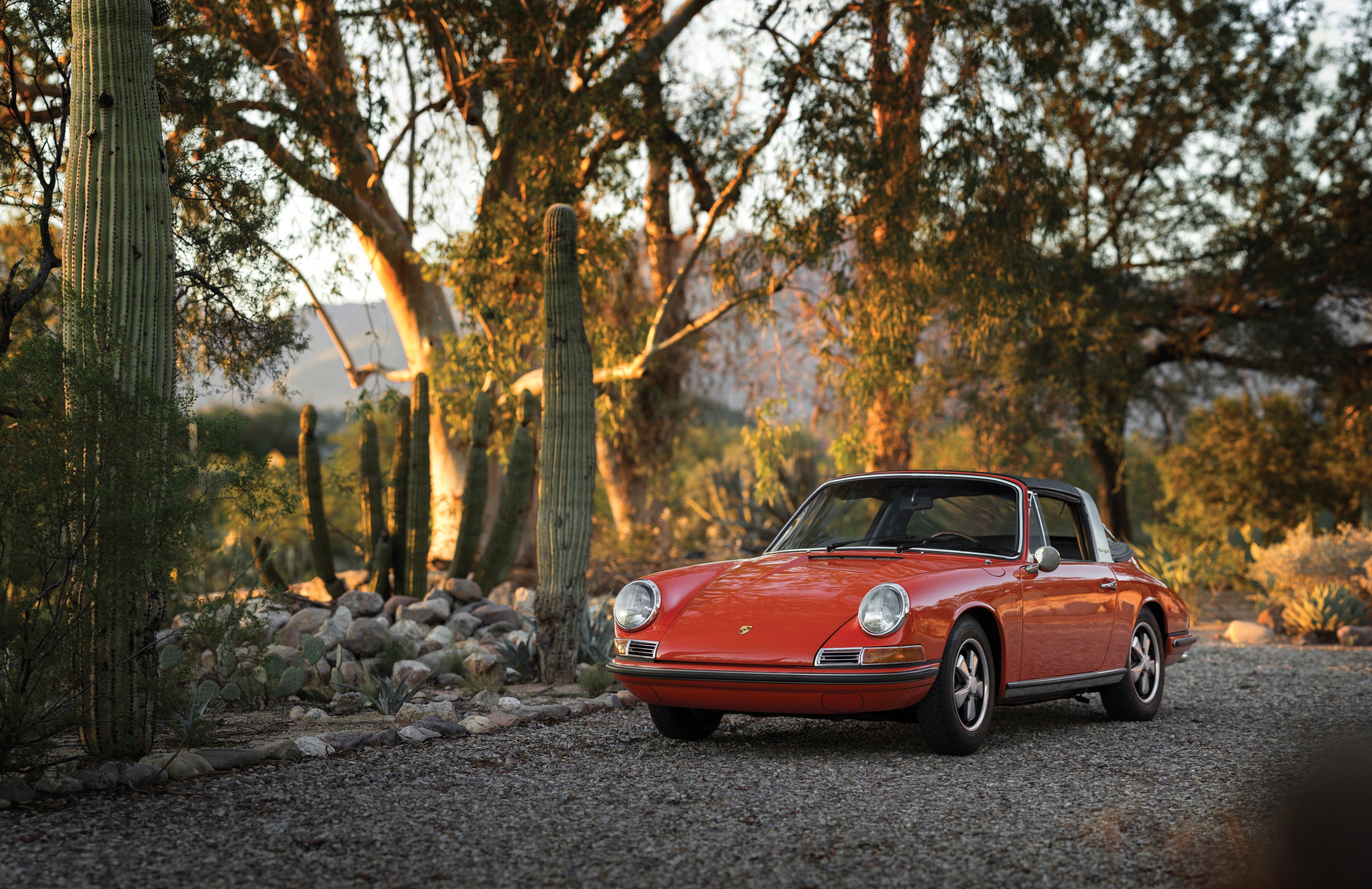 Porsche 911 Targa photo 11