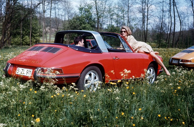 Porsche 911 Targa photo 17