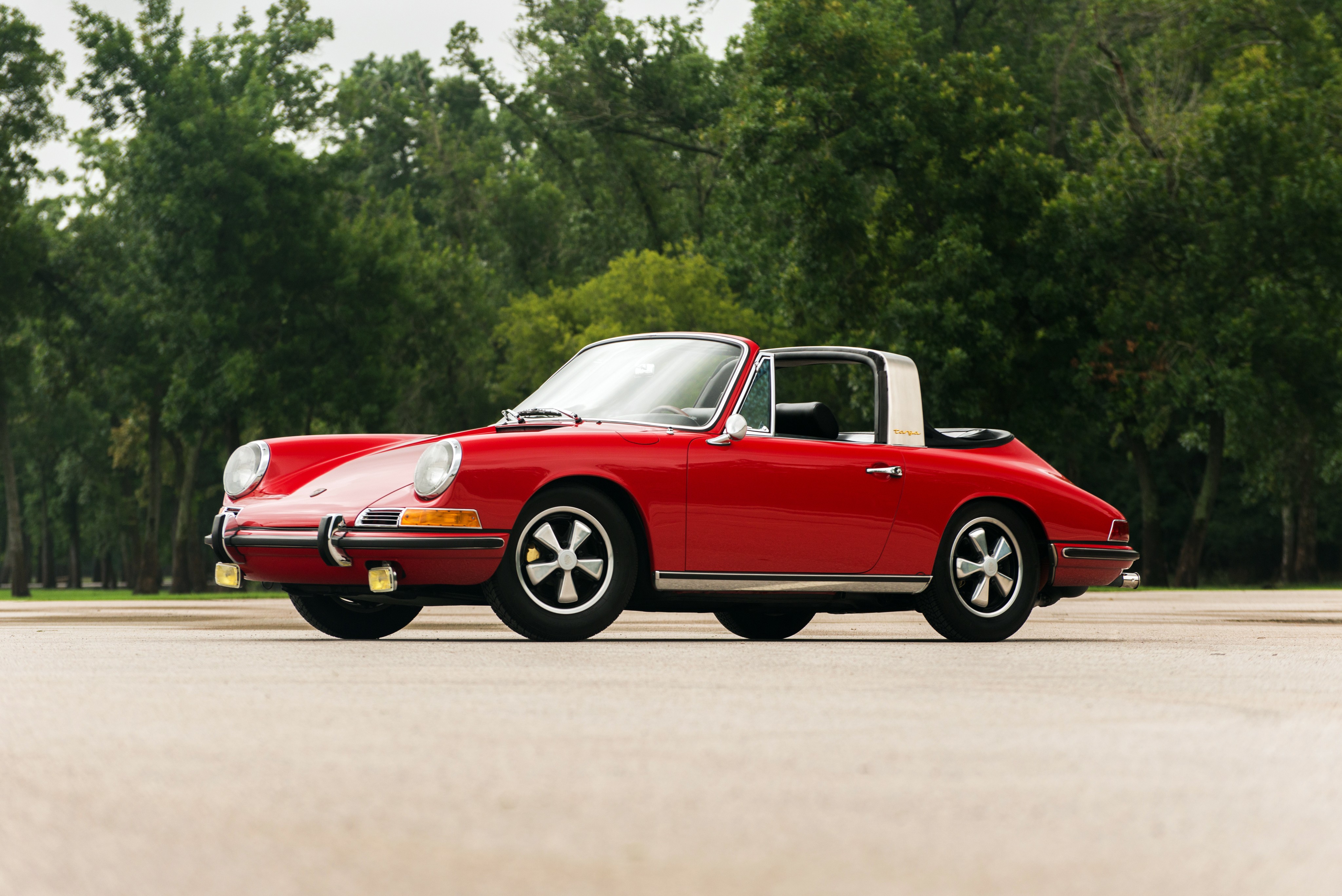 Porsche 911 Targa photo 35