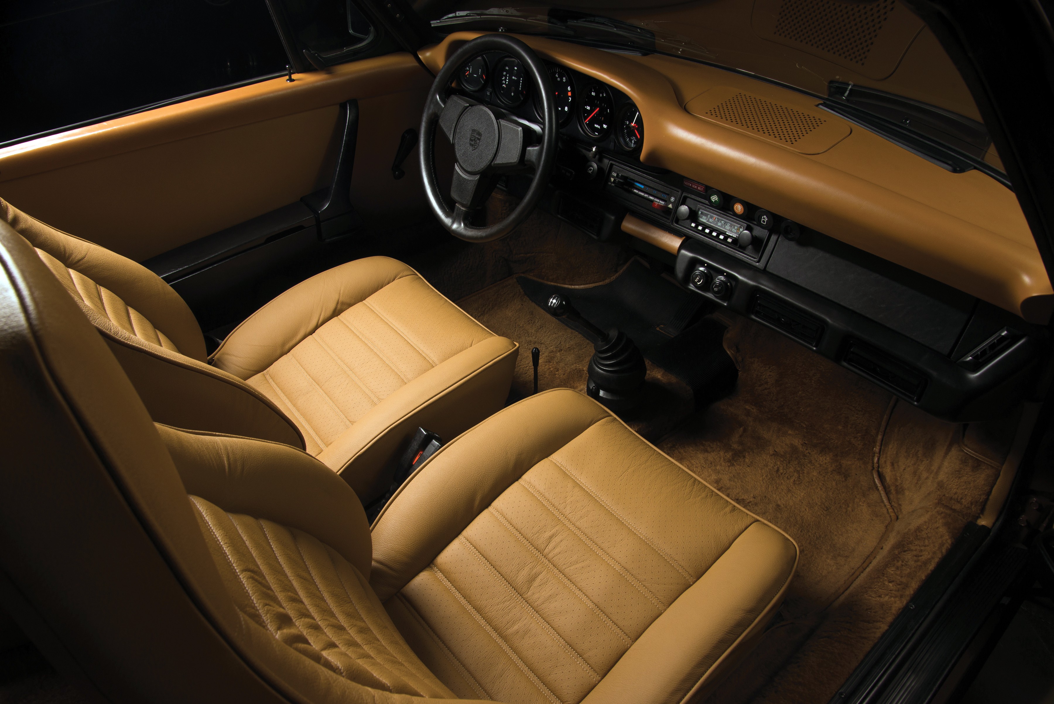 Porsche 911 Targa photo 46