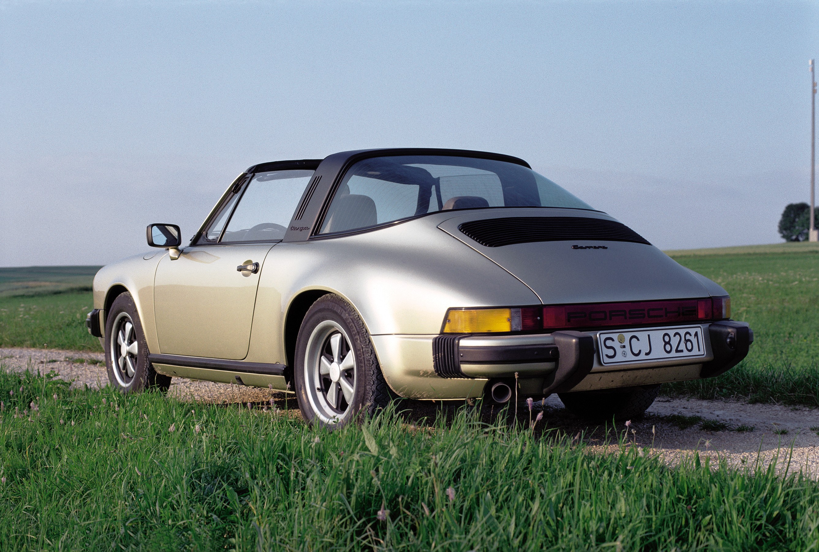 Porsche 911 Targa photo 7