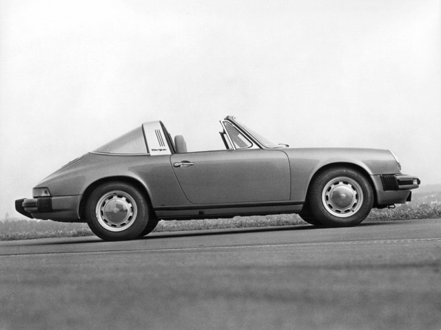 Porsche 911 Targa photo 11
