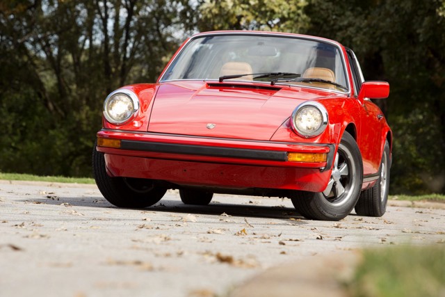Porsche 911 Targa photo 17