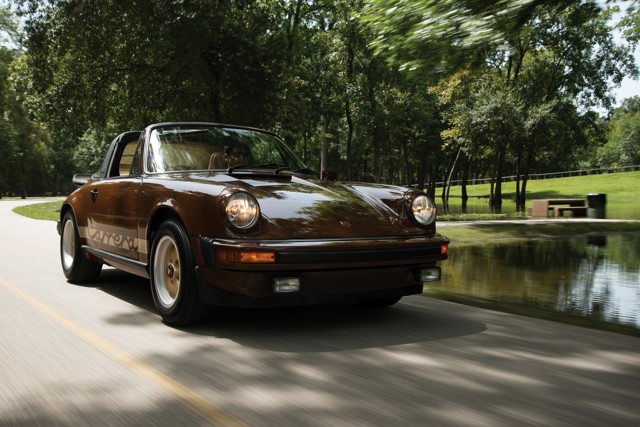 Porsche 911 Targa photo 24