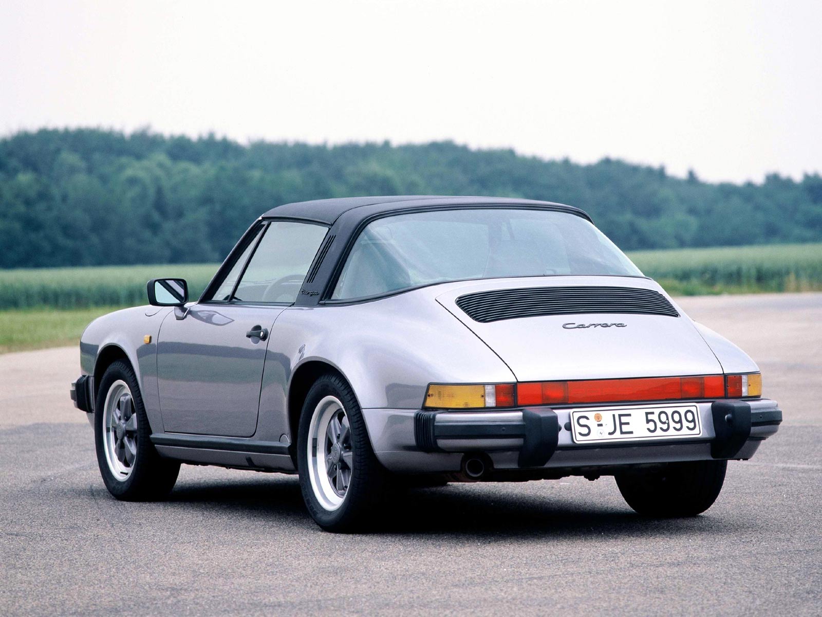 Porsche 911 Targa photo 28