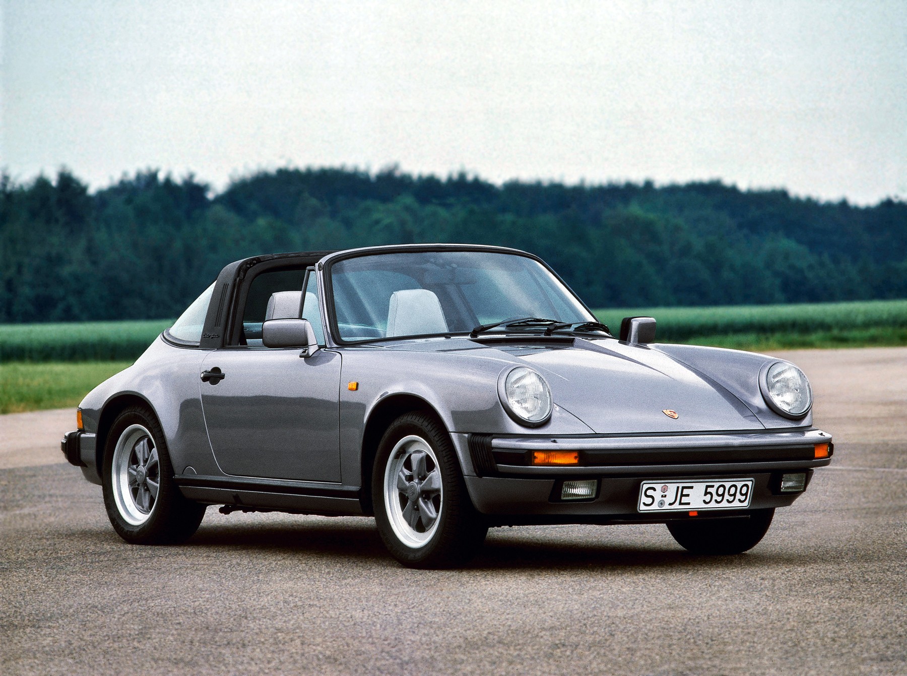 Porsche 911 Targa photo 30