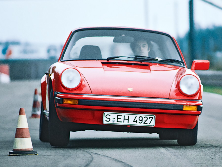 Porsche 911 Targa photo 35