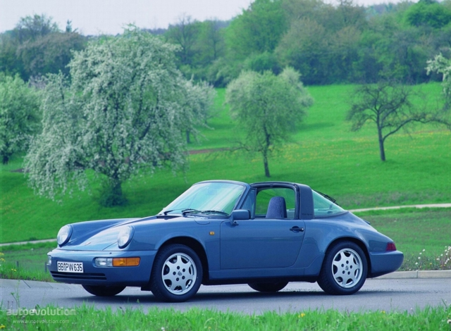 PORSCHE 911 Targa