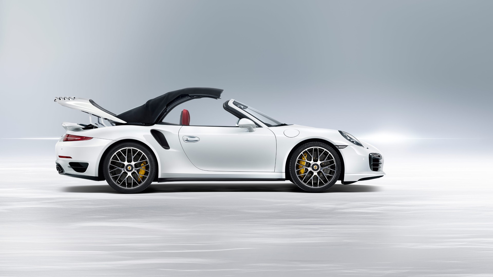 Porsche 911 Turbo S Cabriolet photo 8