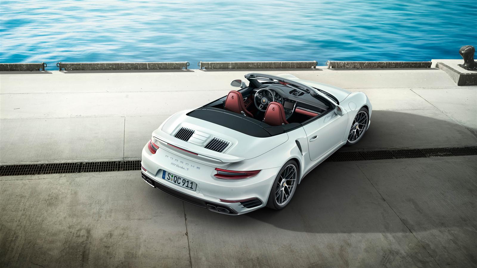 Porsche 911 Turbo S Cabriolet photo 4
