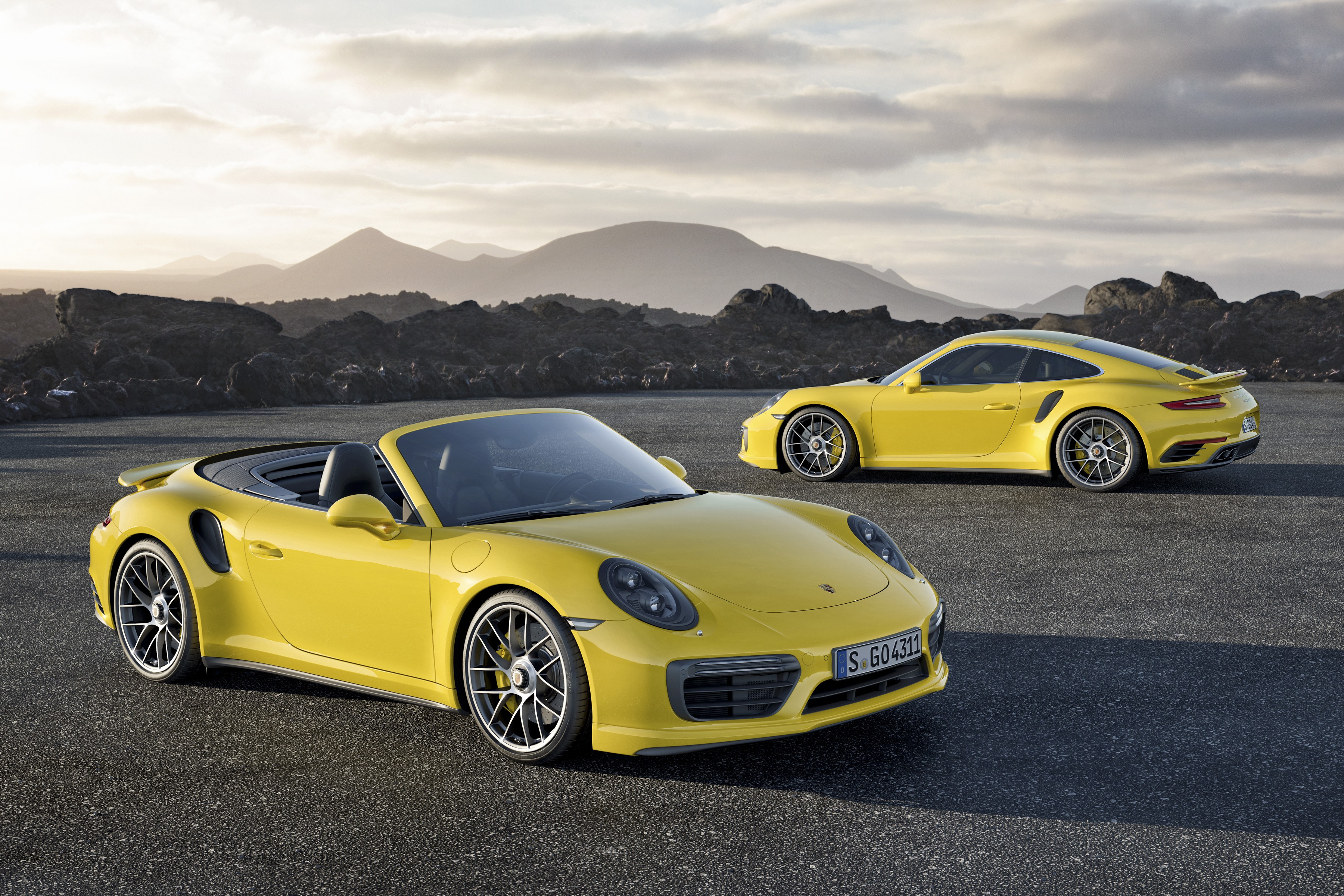 Porsche 911 Turbo S Cabriolet photo 8