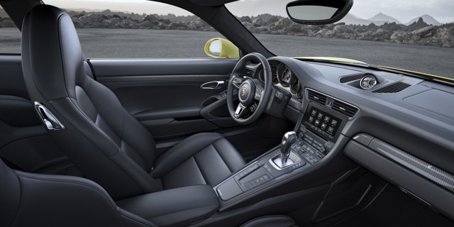 Porsche 911 Turbo S Cabriolet photo 23