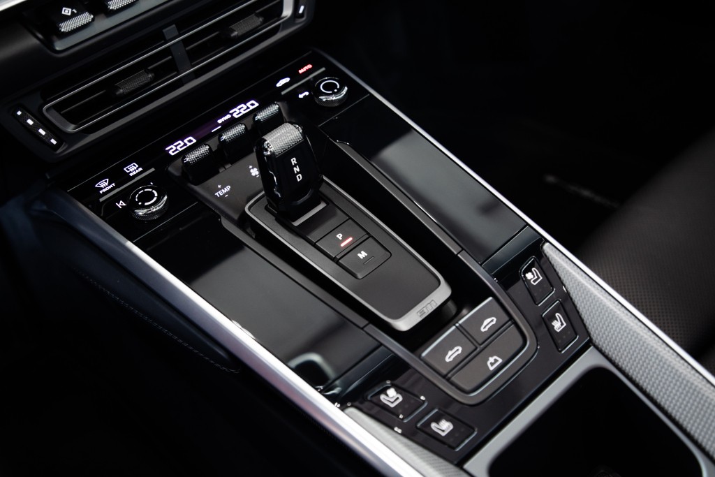 Porsche 911 Turbo S Cabriolet photo 39