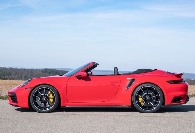 Porsche 911 Turbo S Cabriolet photo 10