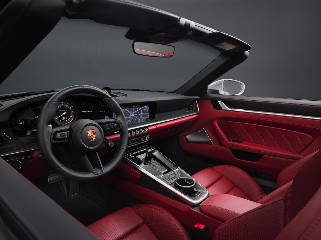 Porsche 911 Turbo S Cabriolet photo 35