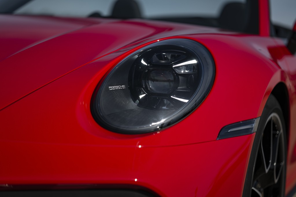 Porsche 911 Turbo S Cabriolet photo 12