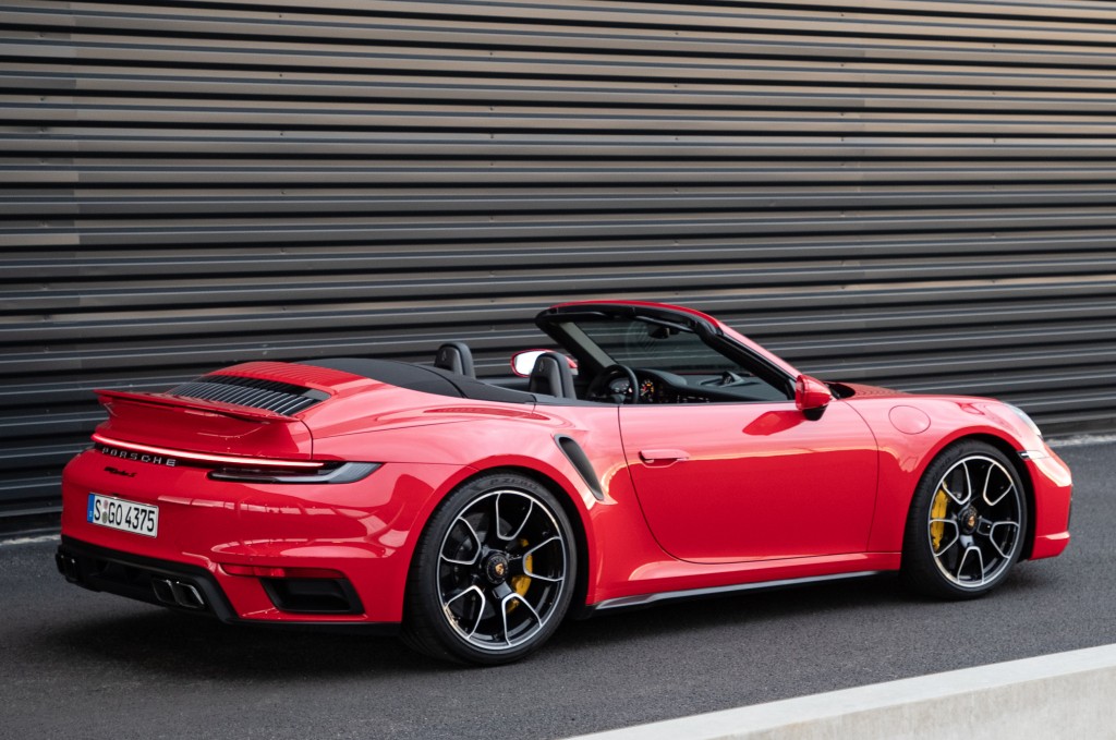 Porsche 911 Turbo S Cabriolet photo 15