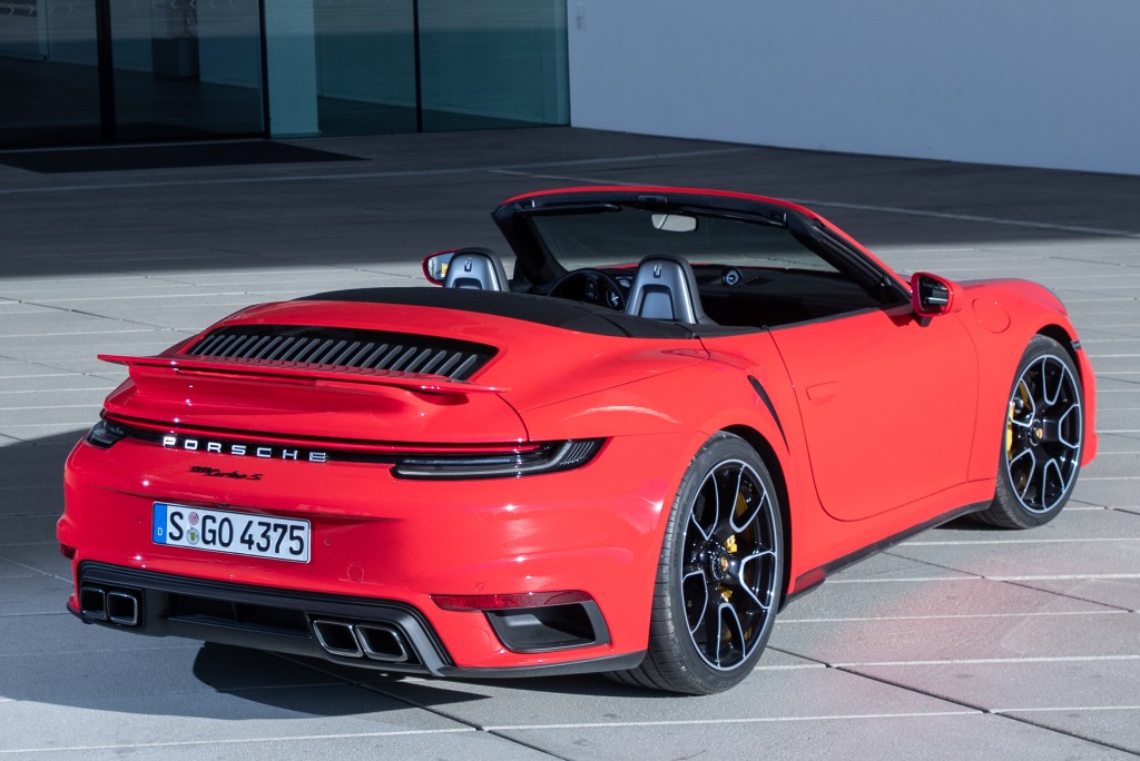 Porsche 911 Turbo S Cabriolet photo 30