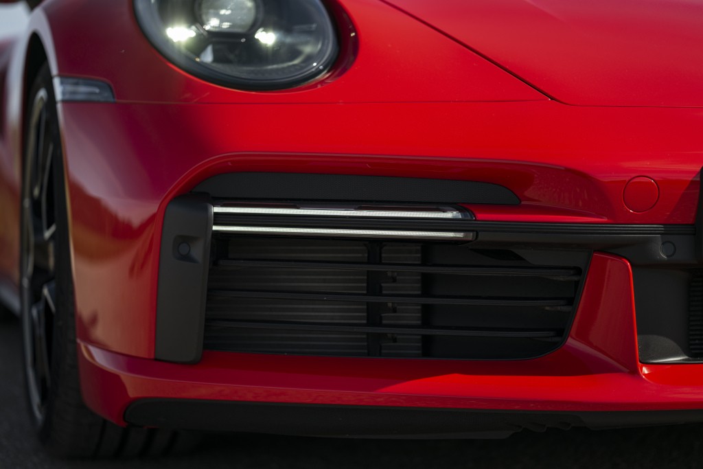 Porsche 911 Turbo S Cabriolet photo 31