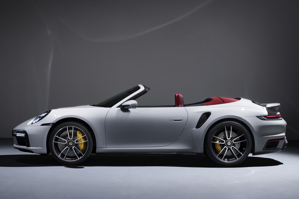 Porsche 911 Turbo S Cabriolet photo 3