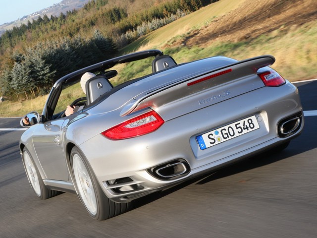Porsche 911 Turbo S Cabriolet photo 13