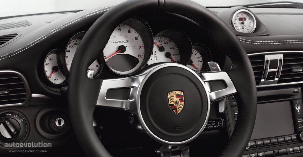 Porsche 911 Turbo S Cabriolet photo 17