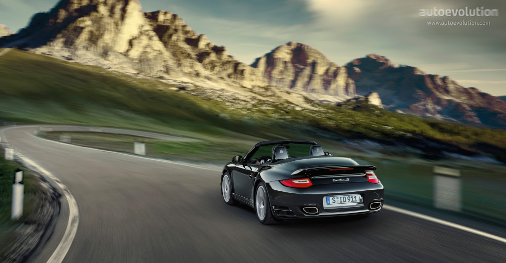 Porsche 911 Turbo S Cabriolet photo 2