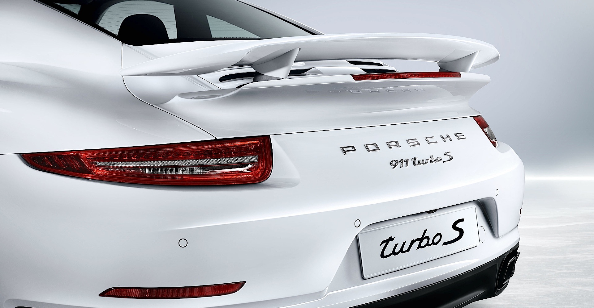 Porsche 911 Turbo S photo 21