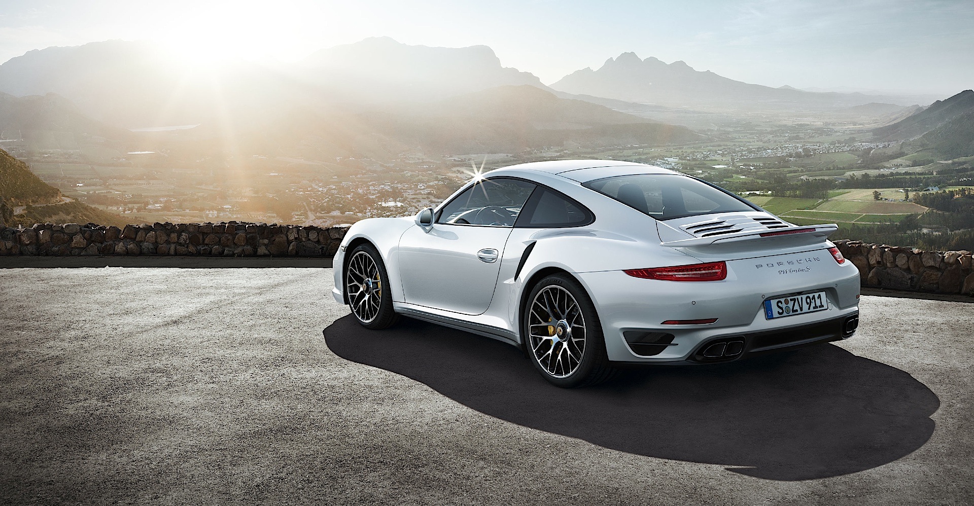 Porsche 911 Turbo S photo 23