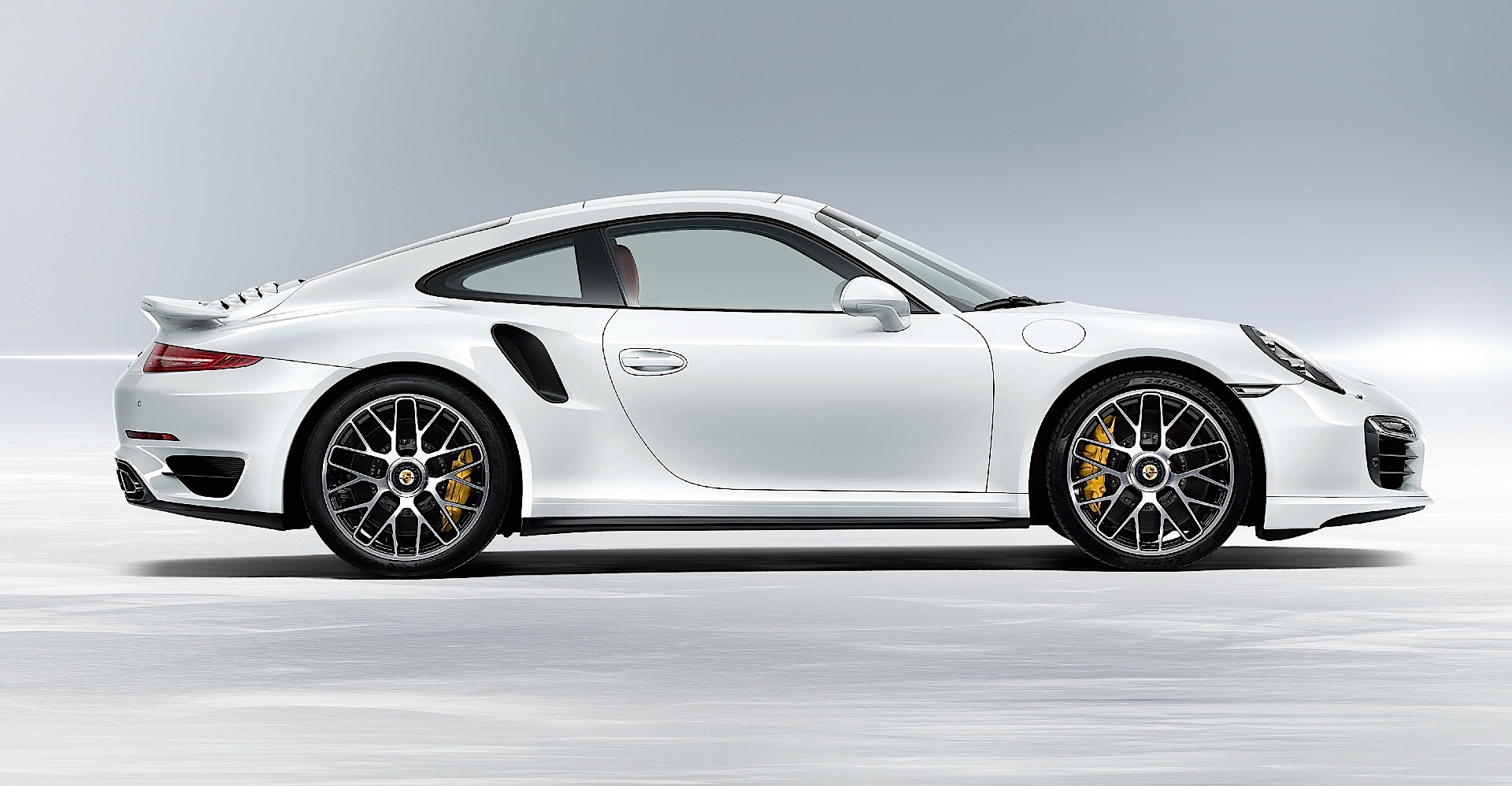Porsche 911 Turbo S photo 26