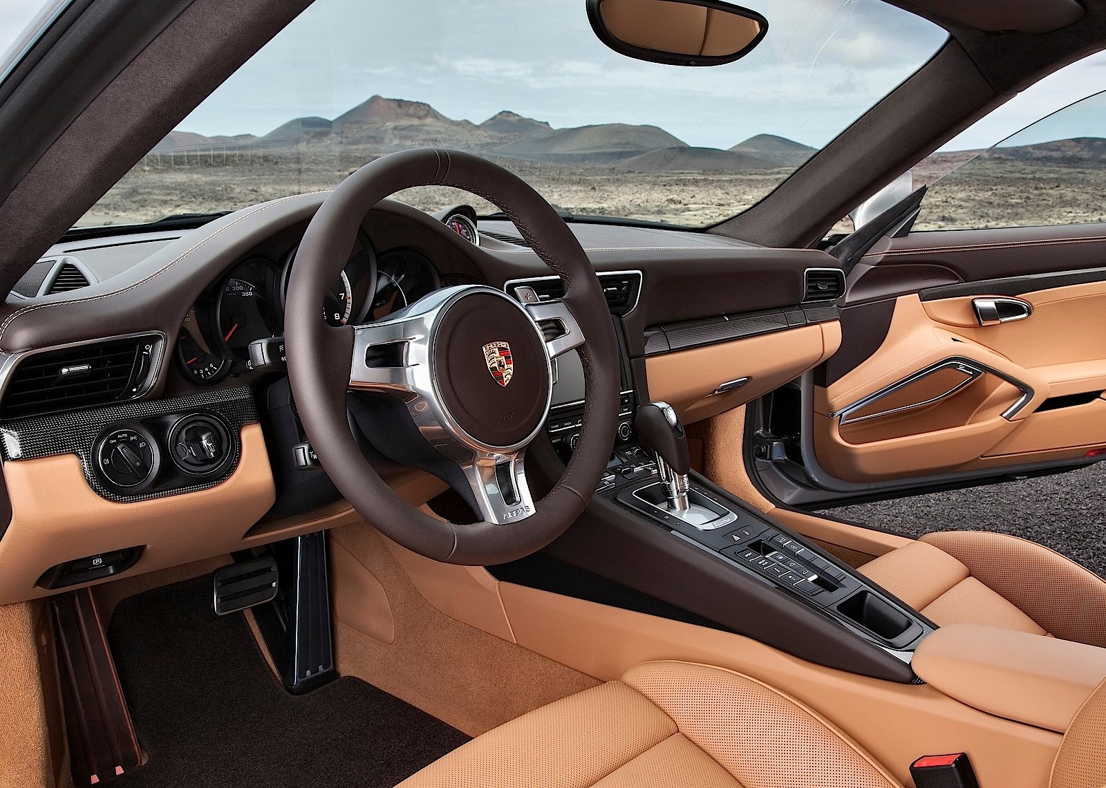 Porsche 911 Turbo S photo 63